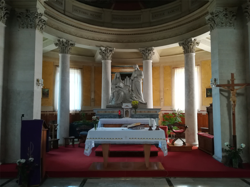 Chiesa di San Leone Magno - Pietà marmorea