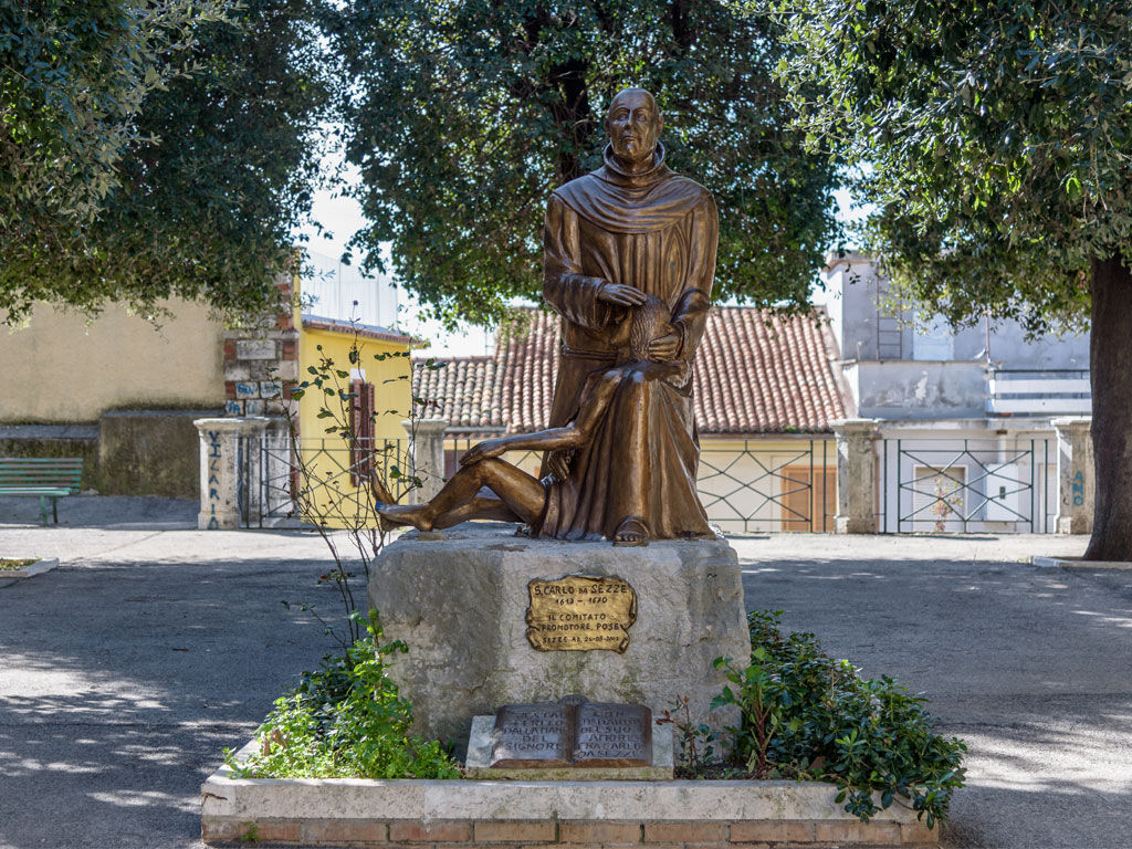 Statua San Carlo da Sezze